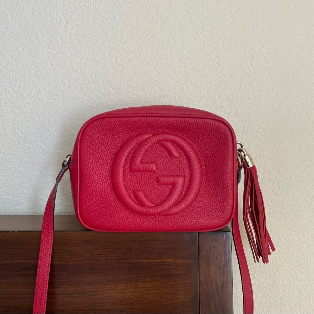 Gucci Genuine Soho GG Logo Camera Embroidered Red Pebble Leather Cross Body Bag
